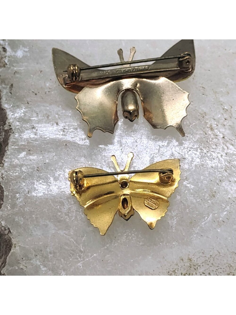 Vintage Czechoslovakia Enamel Rhinestone Butterfly Brooch Set Yellow Orange - Picture 9 of 9